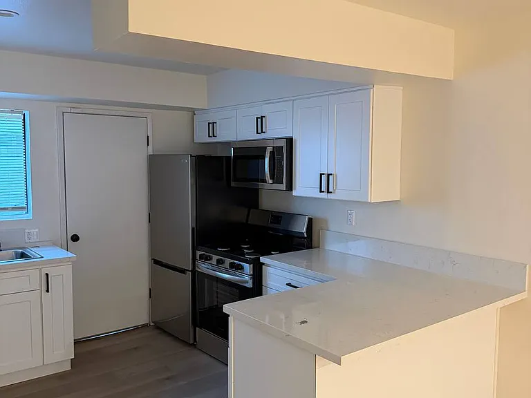 14328 Addison St #5 — Photo 3