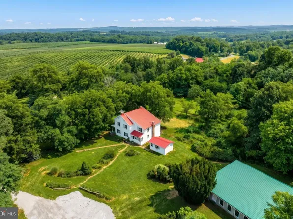 700 White Oak Tree Rd, Gardners, PA 17324