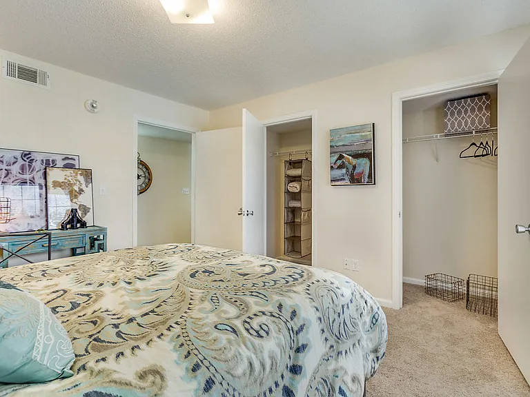 Forest Trail Apartment Homes — Photo 24