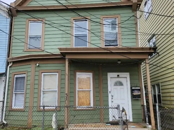 31 Highland Ave, Passaic City, NJ 07055