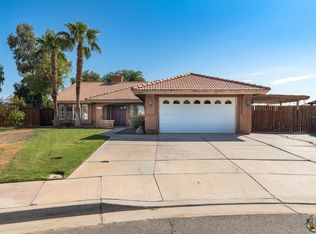 601 Lilac Ln, Imperial, CA 92251