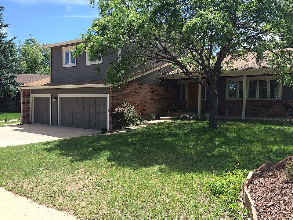 538 Laurel Ct - Front Yard