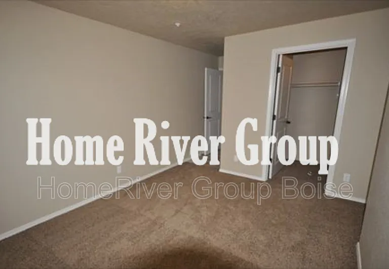 2980 W Acarrera Ln #201 — Photo 8