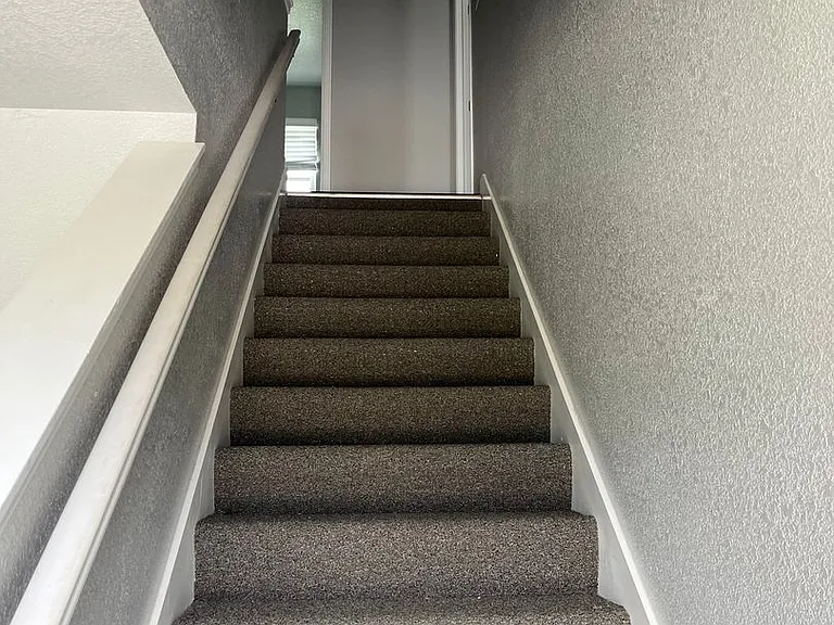 1518 Northridge Dr E — Photo 25