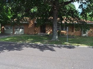 300 W Scott St, Monett, MO 65708