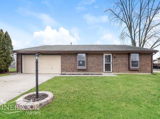 8900 Hickorygate Ln, Dayton, OH 45424