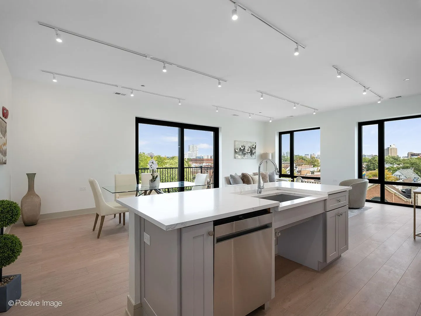 2025 New Construction Luxury Living in the Heart of Lakeview Available October 3rd! — Photo 2