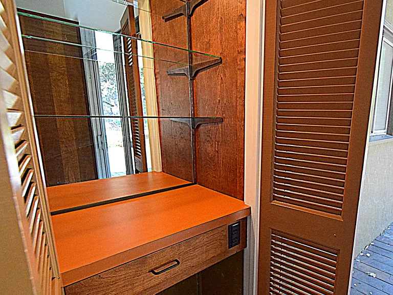 448 Oak Manor Dr — Photo 6