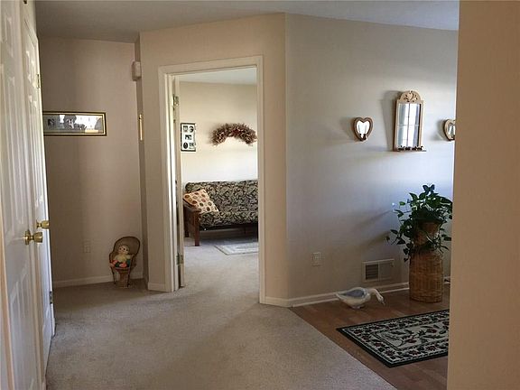 2nd image of 105 Freedom Pond Ln