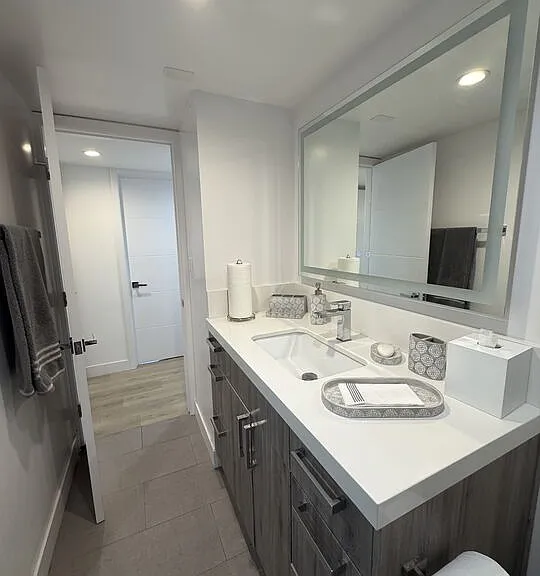 10535 Wilshire Blvd #1014 — Photo 22