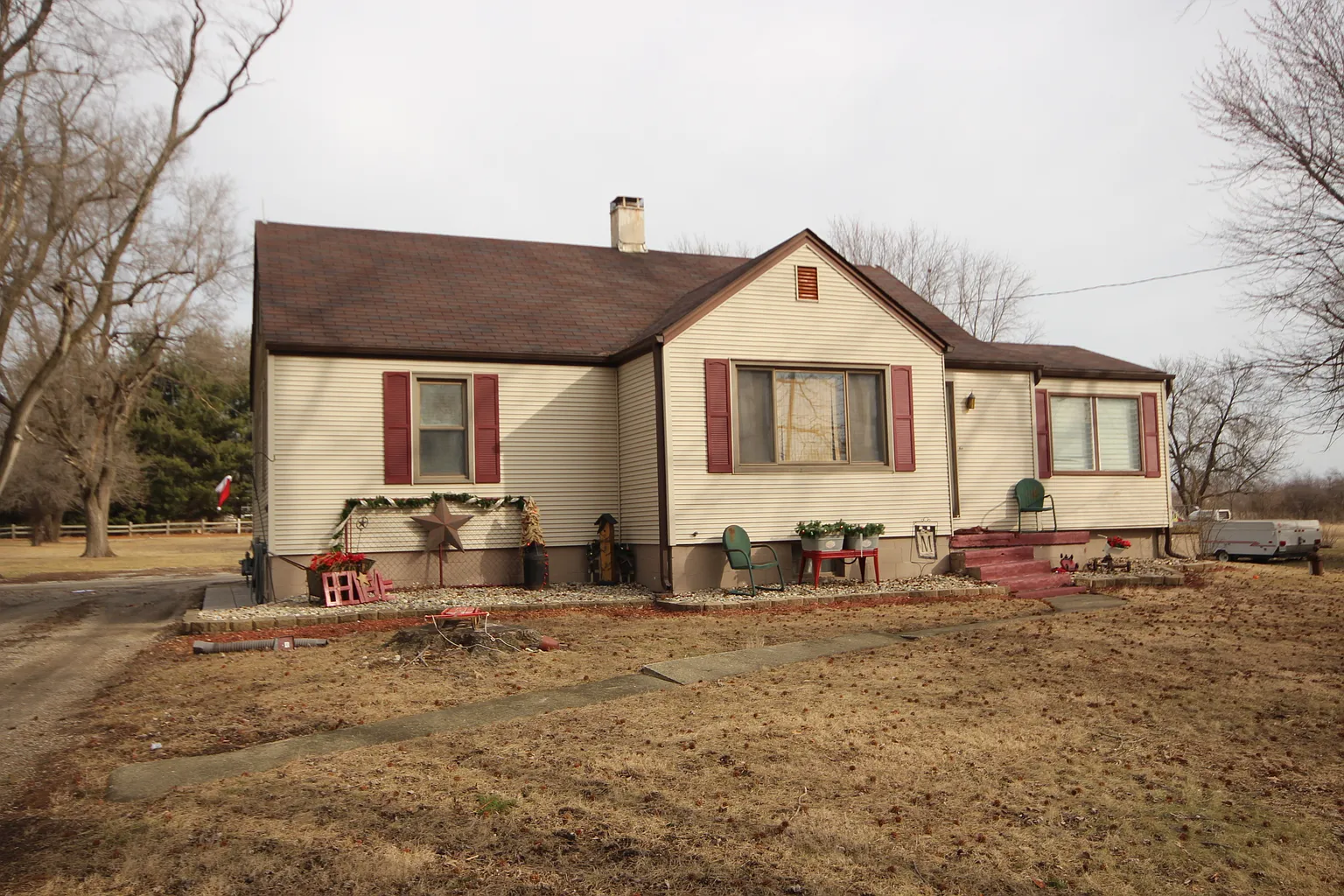 1460 W Ash Ave photo 1
