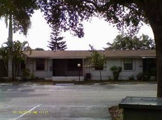 5211 Treetops Dr, Naples, FL 34113