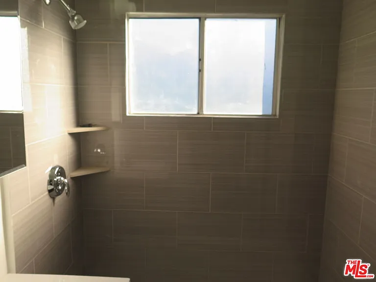 833 N Kingsley Dr #2 — Photo 18