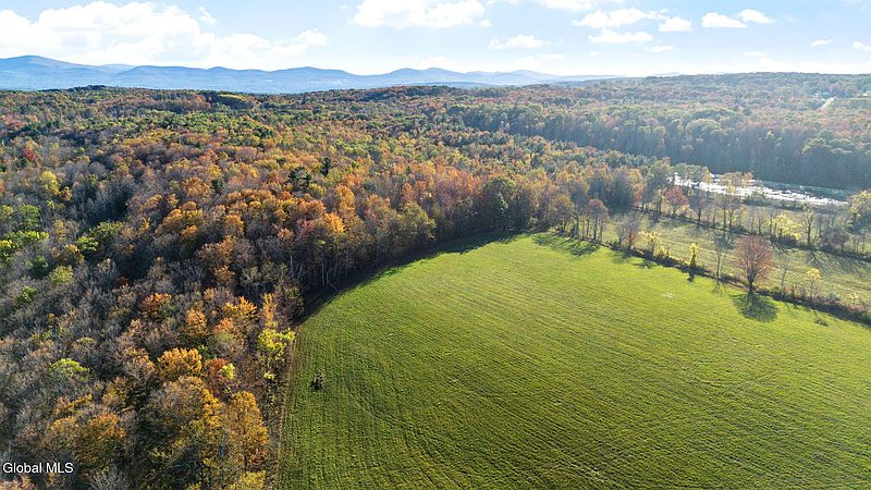 5th image of 207 Kropp Road