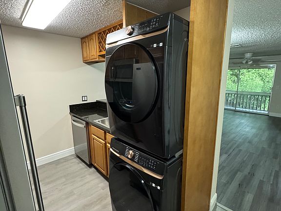 2nd image of 141 Fernery Rd APT D5