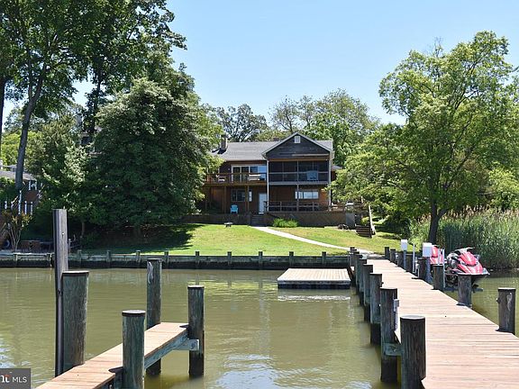 5th image of 114 E Lake Dr