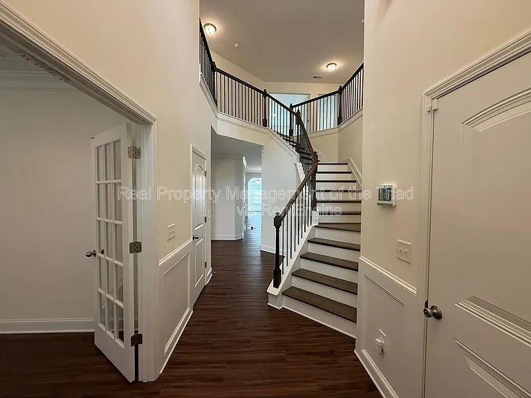 5741 Marblehead Dr — Photo 2