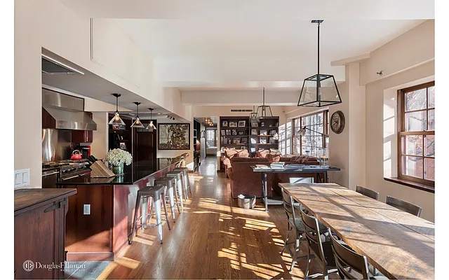 Rented by Douglas Elliman | media 24