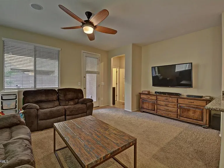 2065 S Martingale Rd — Photo 8