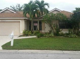 9557 NW 24th Ct, Pompano Beach, FL 33065