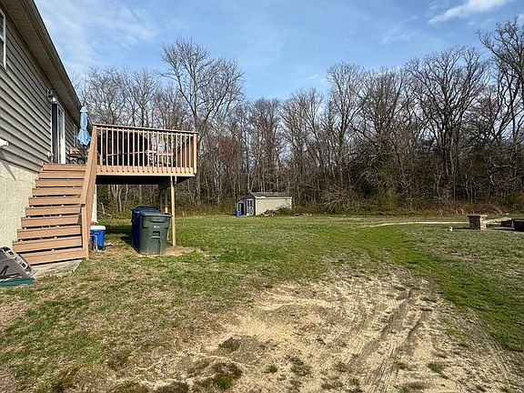 3rd image of 5432 Lake Rd