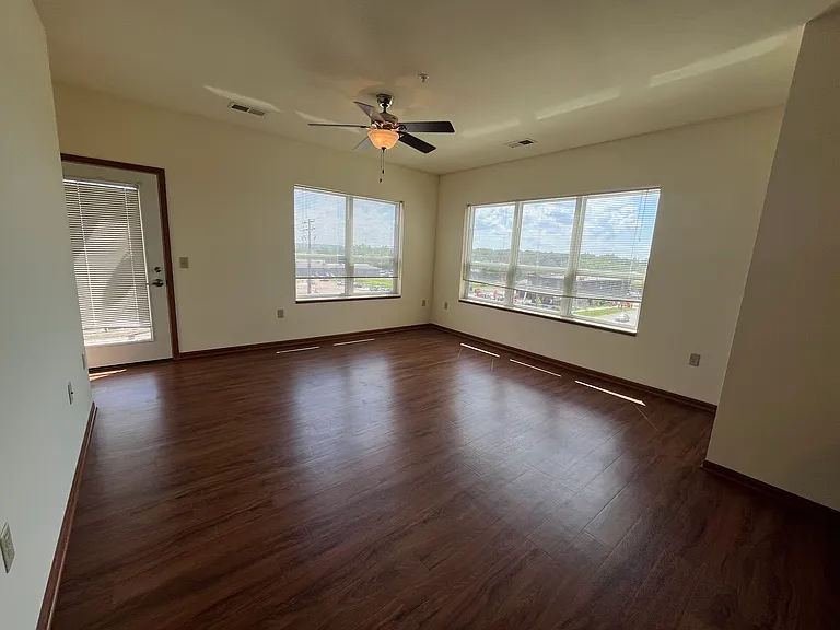 Granite Ridge Apartments — Photo 12