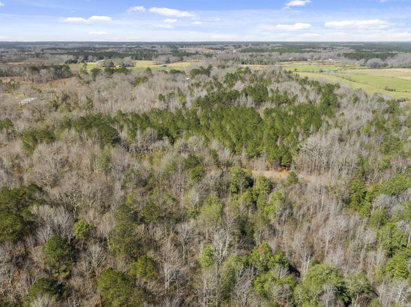 276 W Seneca Rd, Lumberton, MS 39455