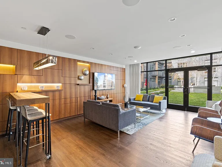 525 Water St SW #324 — Photo 28