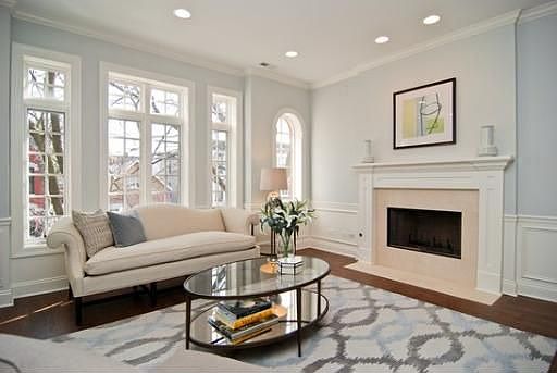 2nd image of 1042 W Wrightwood Ave #3