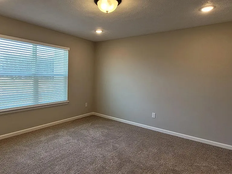 1210 Elowen Way — Photo 15