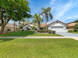 10820 Boca Woods Ln, Boca Raton, FL 33428