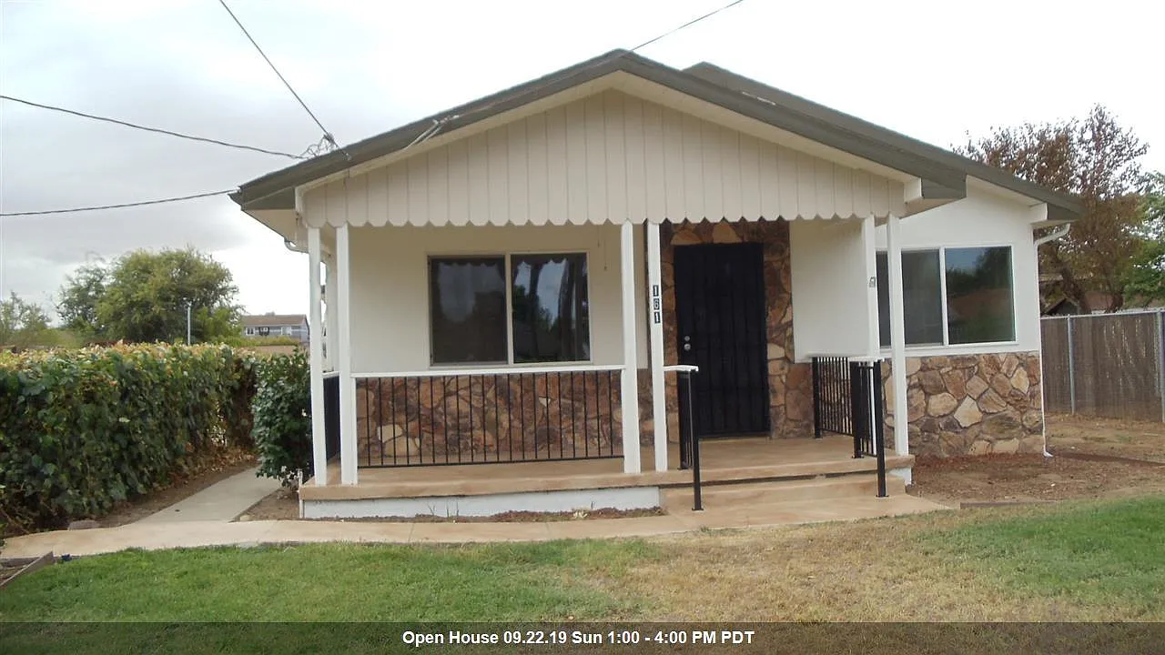 161 Gregory Ln photo 1