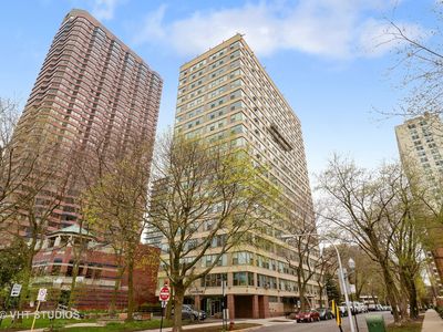 2970 N Lake Shore Dr APT 10E, Chicago, IL, 60657