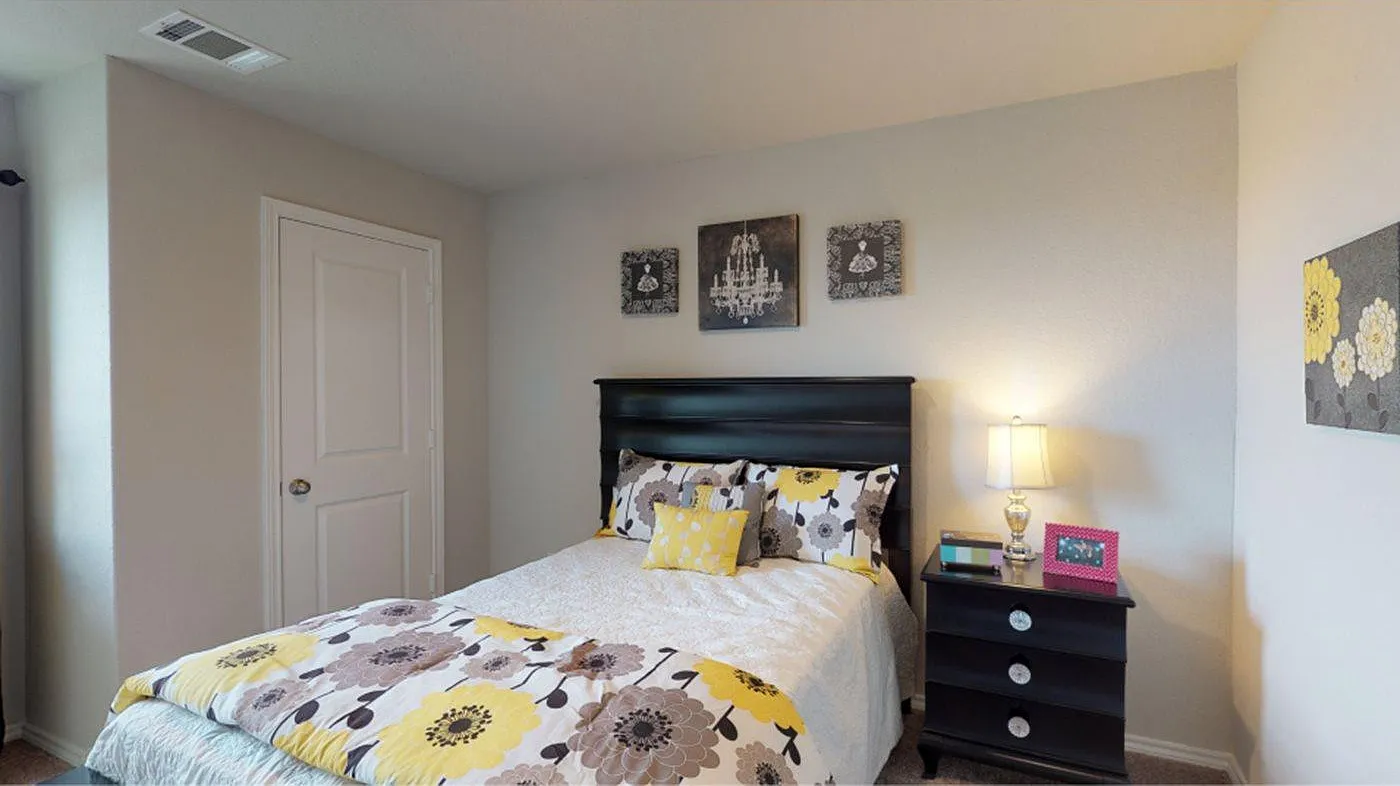 4 bed, 1627 sqft, $1,850 — Photo 4