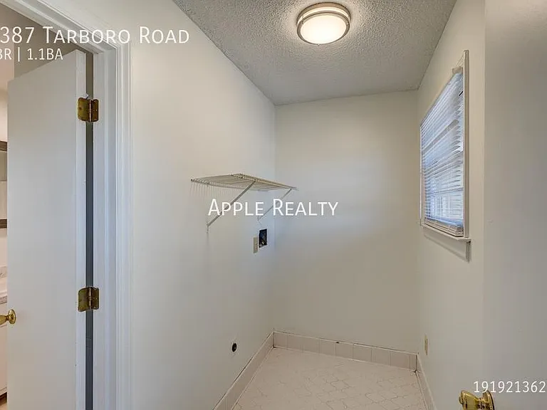 1387 Tarboro Rd — Photo 13