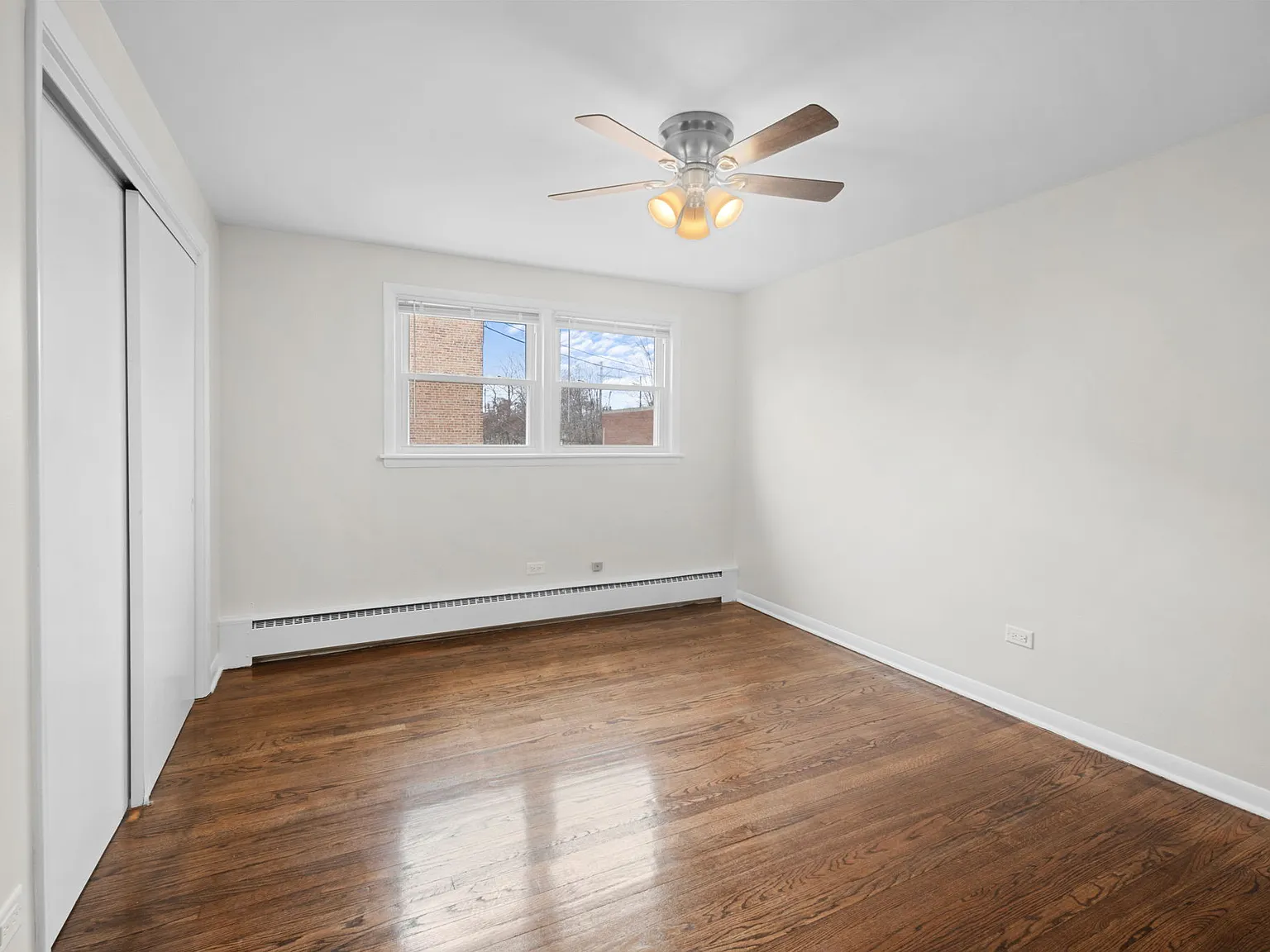 2 bed, 1000 sqft, $2,000 — Photo 3