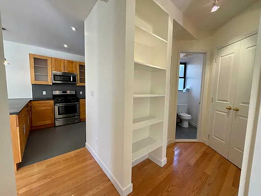 Rented by Compass | media 35