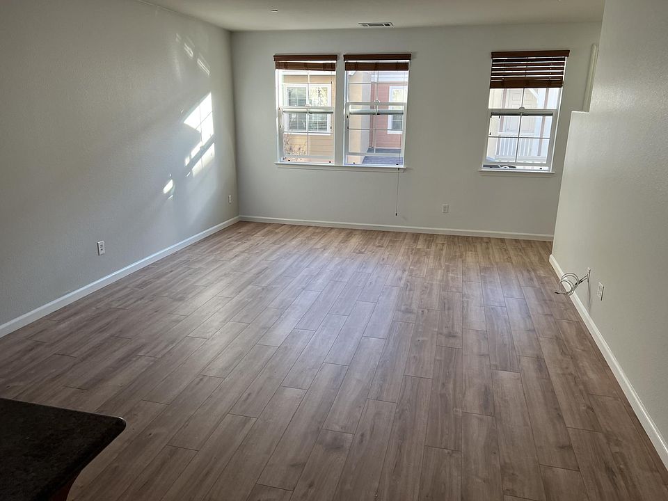 Main Living Space / Dining Room