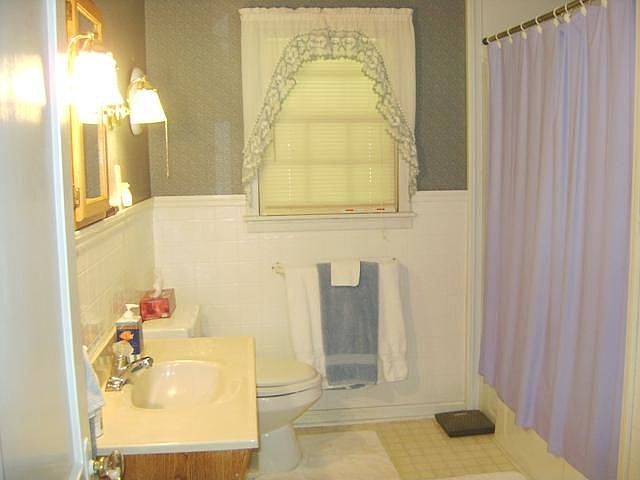 1st image of 167 Maxwell Ave