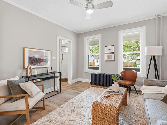 4th image of 811 Watson Ave