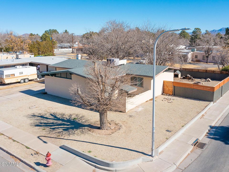 1st image of 1100 N Mesilla St