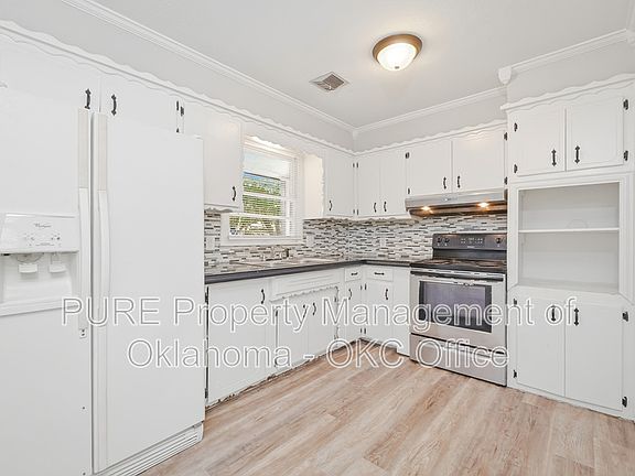 5th image of 1301 NW 102nd St