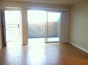 2nd image of 3752 Mentone Ave APT 3