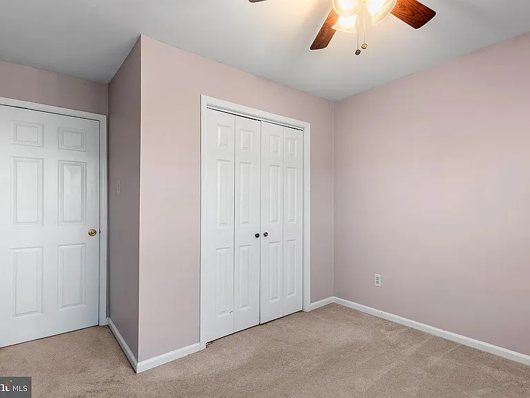 60 Iroquois Ct — Photo 28