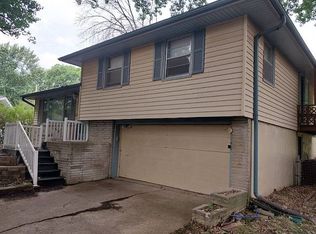 2615 S Overton Cir, Independence, MO 64052