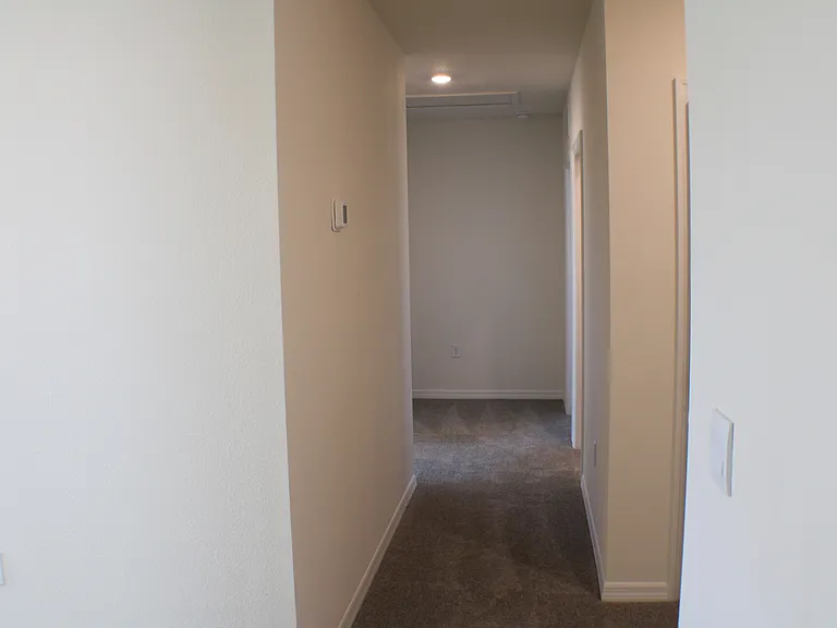 1419 Glenrise Ct — Photo 14