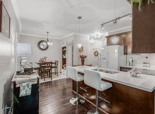 15268 18th Ave #105, Surrey, BC V4A 1W8