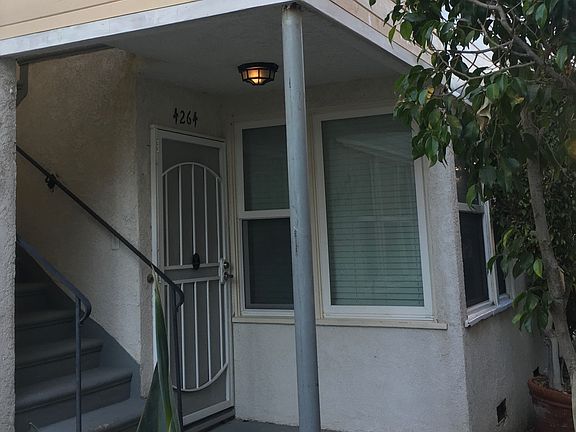 2nd image of 4264 Cahuenga Blvd