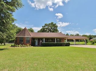 7398 Tic Toc Ln, Silsbee, TX 77656