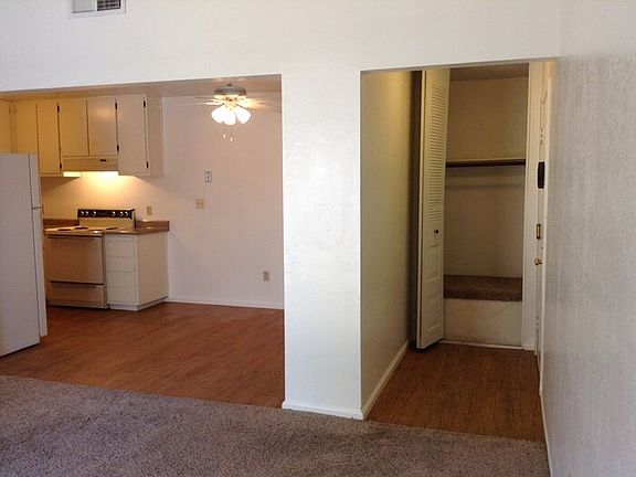 3rd image of 507 Downie St #507